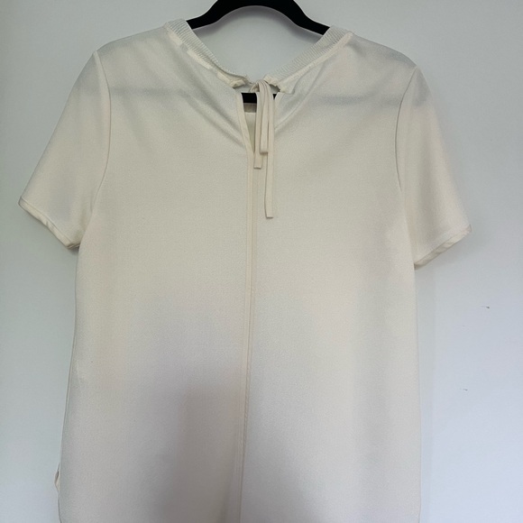 Banana Republic T-Shirt Top - Picture 2 of 3